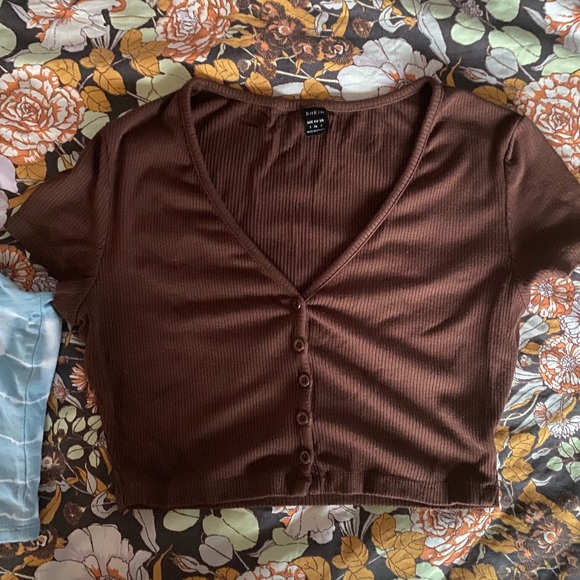 Set of 7 crop tops - Picture 8 of 9